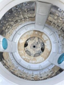 Top-Loading Washing Machine Cleaning Service with the Drum Removed in Koh Samui by Samuifix