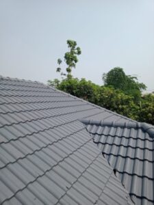 บริการพ่นสี และทาสีหลังคา ในเกาะสมุย โดยสมุยฟิกซ์