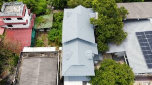 บริการทาสีหลังคาในเกาะสมุย | ปกป้องบ้านจากแดดและฝน ด้วยช่างมืออาชีพ