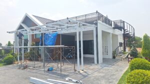 บริการต่อเติมหลังคาโรงรถและระเบียงชั้นสอง เกาะสมุย | สมุยฟิกซ์