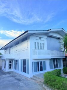 Pleated Safety Screen Door and Window Installation in Koh Samui | Samui Fix